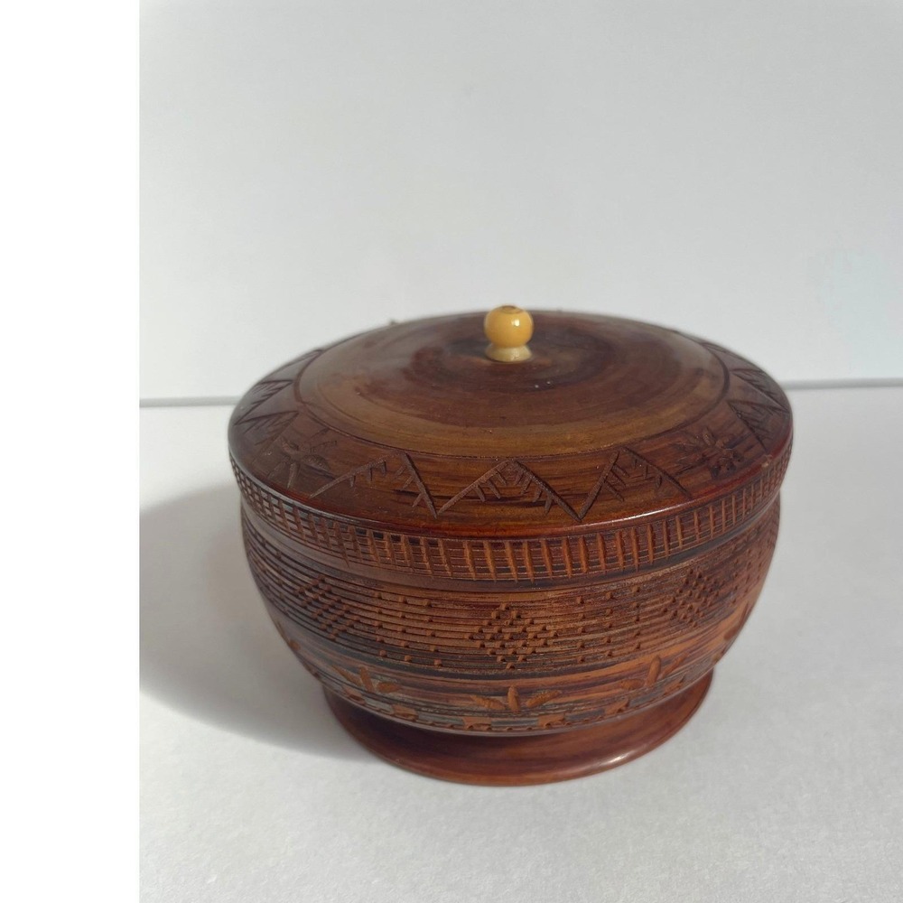 Vintage Hand Carved Wooden Trinket Box Round Decorative Keepsake Lidded Box